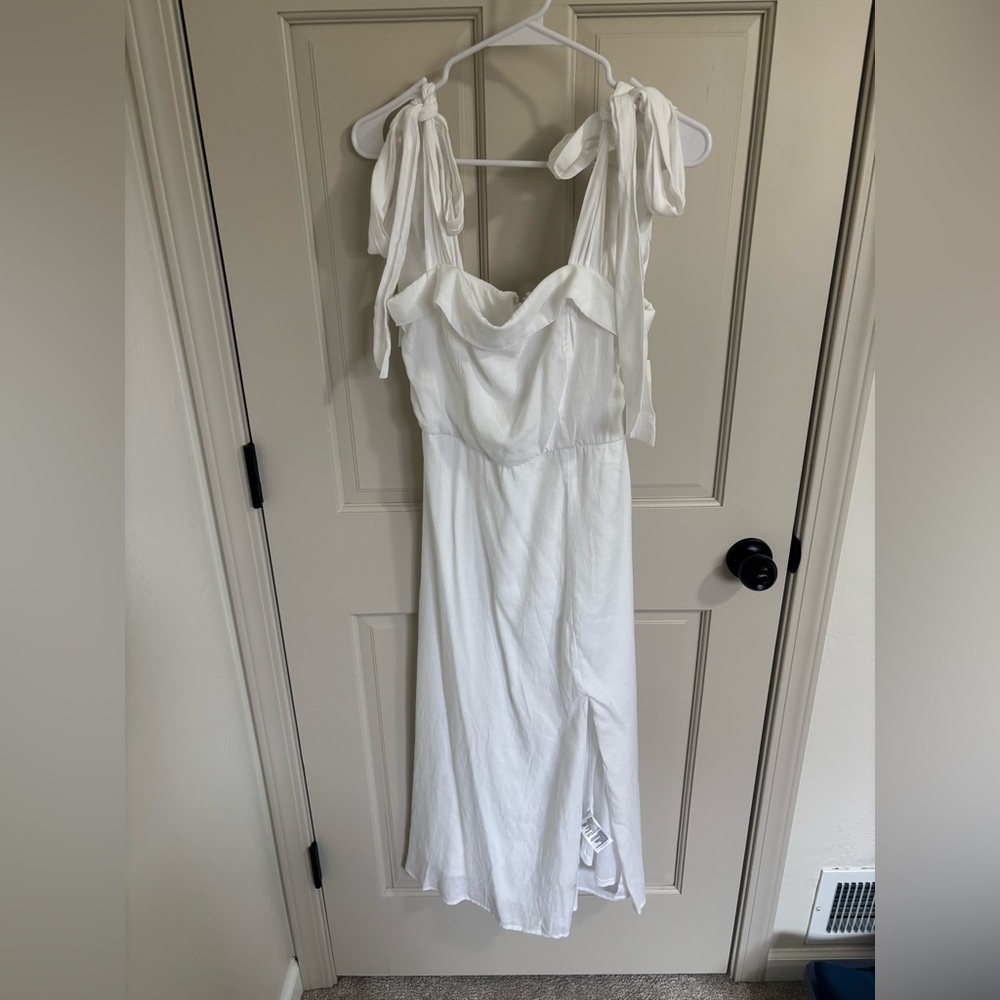Francesca's Collections White Midi Dress
